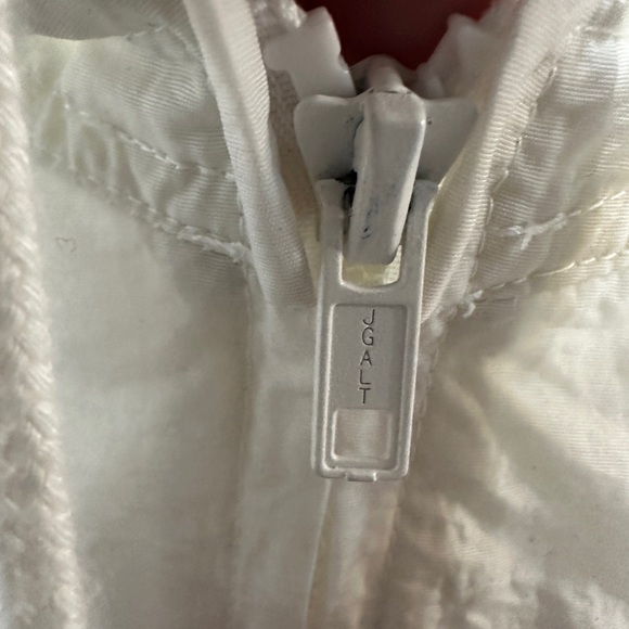 ⭐️SOLD⭐️ JGalt Cropped White with Red and Blue Stripes Windbreaker - Picture 15 of 15